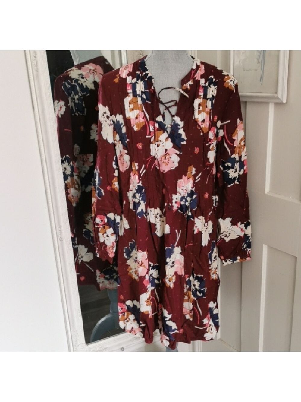 Womens Old Navy Cottagecore Floral Shift Burgundy Lace Up Midi Dress. M